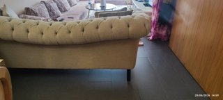 Sofá capitoné lino beige y gris