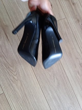 Zapatos de tacón Zara Talla 37 Negros