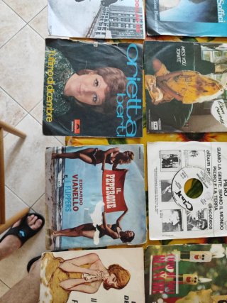 20 dischi 45 giri International Pop/Rock Latino