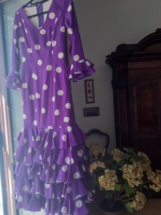 Traje flamenca morado lunares beige