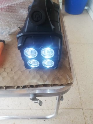 Linterna Solar Multifuncional LED Recargable