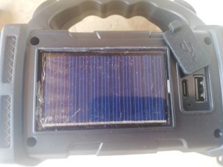 Linterna Solar Multifuncional LED Recargable
