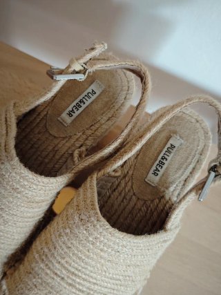 Sandalias cuña esparto beige