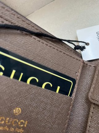 Cartera Gucci GG Supreme
