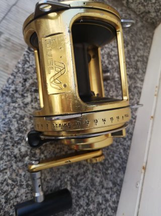 Carrete de pesca Duel 80 Libras