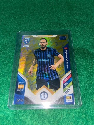 Cromo Hakan Çalhanoğlu /10 FIFA 365