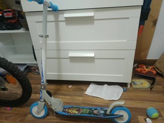 Patinete infantil Avengers