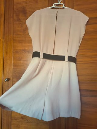 Mono cruzado beige talla S