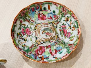Taza y platillo de porcelana china