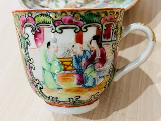 Taza y platillo de porcelana china