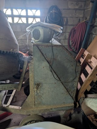 Hormigonera M.Z. IMER MZ-200-E
