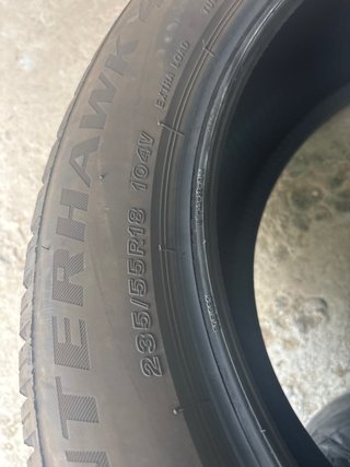 Neumáticos 235/55 R18 104V