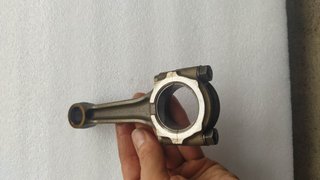 Biela motor Suzuki GS 500