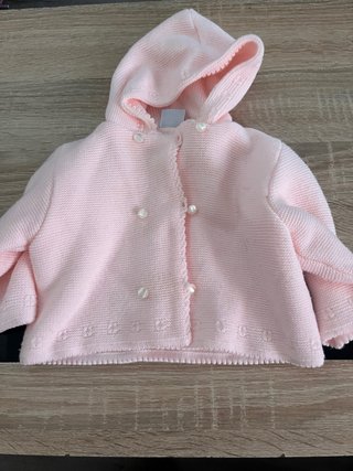 Cazadora bebé rosa con capucha