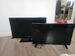 2 Televisores OKI y TELEFUNKEN Negros