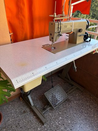 Máquina de coser industrial Paris Athos