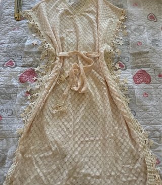 Copricostume beige pizzo