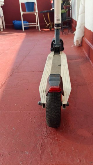 Patinete eléctrico infantil