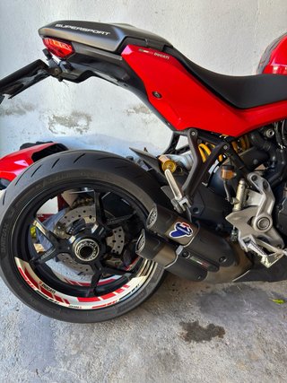 Ducati Supersport S 2018 Roja