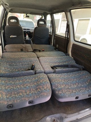 Nissan Serena 2003