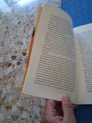 Set de 4 libros sobre salud y alimentación
