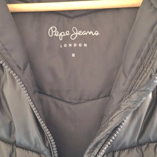 Abrigo acolchado negro Pepe Jeans