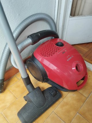 Aspiradora Bosch GL-20 Roja