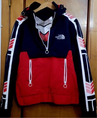 The North Face Anorak Rojo y Azul
