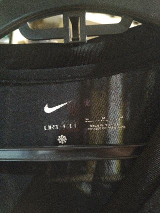 Camiseta Nike PSG Negra y Rosa Talla M