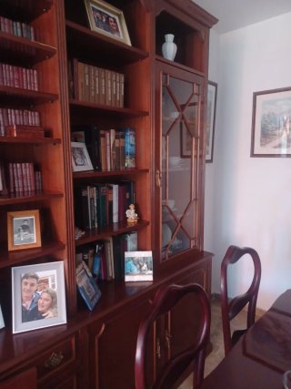 Mueble de caoba clásico para salón