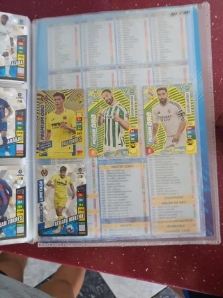 Álbum Adrenalyn XL LaLiga 2022-23 Completo