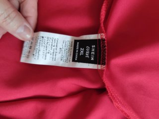 Vestido rojo escote cuadrado botones. Solo un uso