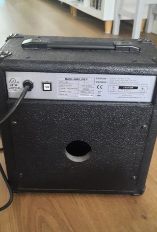 Amplificador Bajo Rochester A-10