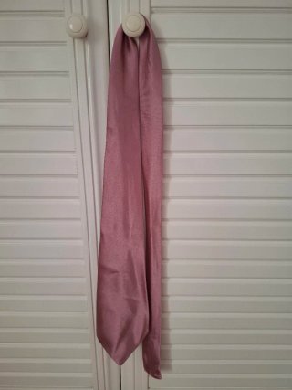 Blusa satén rosa palo con corbata a  juego