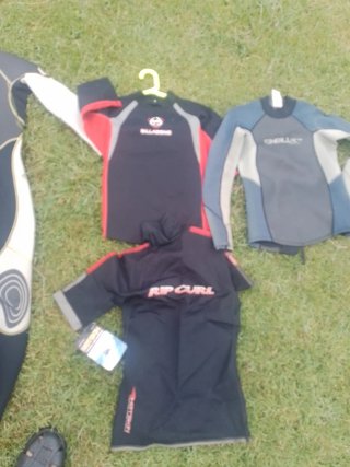 Lote de trajes de neopreno niño