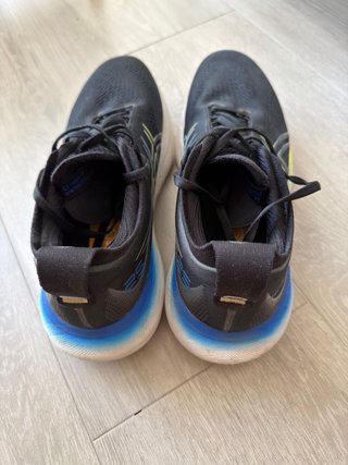 Asics Gel-Nimbus 25 - Talla 41.5 (Máximo Confort)
