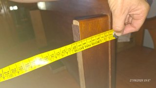 Soporte madera de calidad marrón para televisión