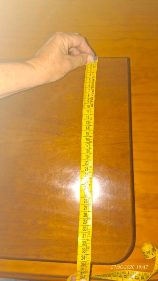 Soporte madera de calidad marrón para televisión