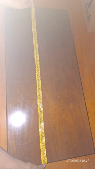 Soporte madera de calidad marrón para televisión