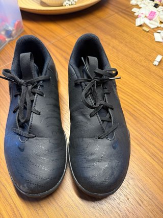 Chuteiras Nike Phantom GX 2 TF Júnior Preto T.33,5