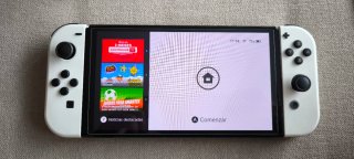 Nintendo Switch OLED Blanca y Negra