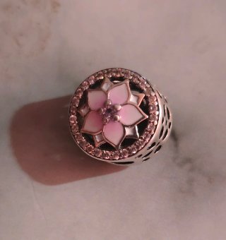 Pulsera estilo Pandora flores rosas