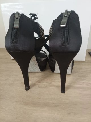 Sandalias Itos mujer negras con pedrería