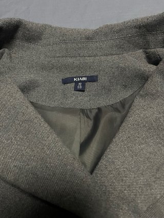 Blazer Kiabi gris talla 52