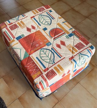 Puff convertible en cama individual beige