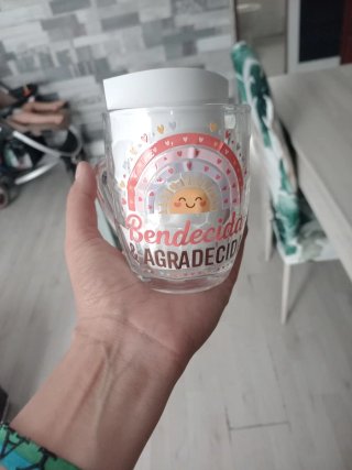 Taza de cristal con diseño arcoíris