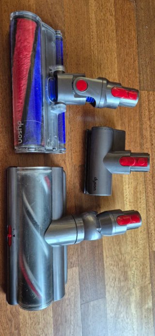 Aspirapolvere Dyson V11 con Accessori