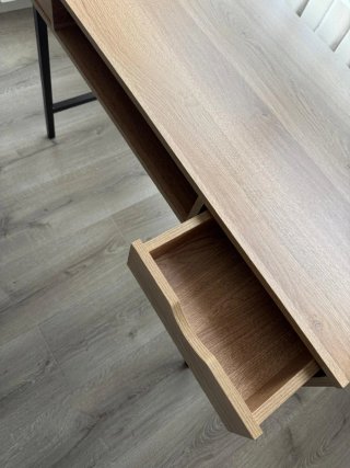 Escritorio madera y metal