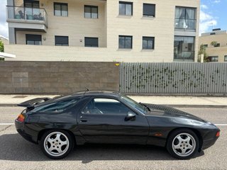 Porsche 928 1989