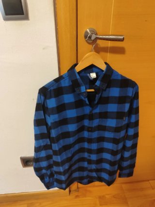 Camisa H&M cuadros azul y negro